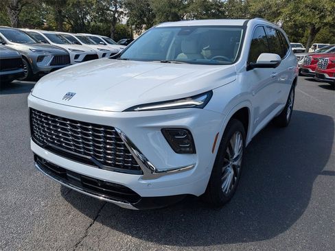 New 2026 Buick Enclave Avenir w/ Super Cruise Package image 8