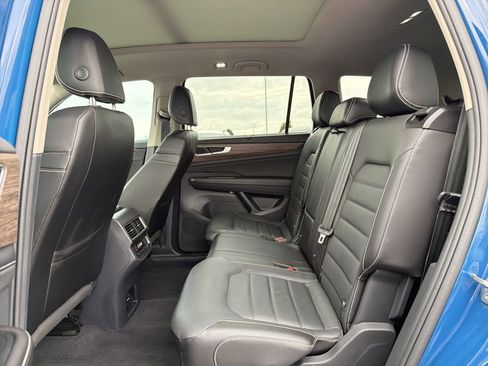 Used 2025 Volkswagen Atlas SEL image 13