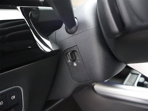 New 2025 Mercedes-Benz GLA 250 4MATIC image 58