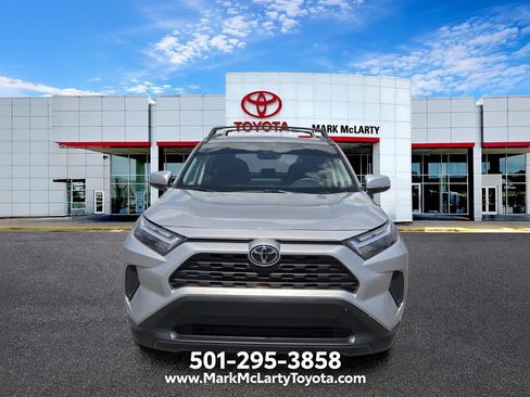 Used 2024 Toyota RAV4 XLE w/ Convenience Package FWD image 8