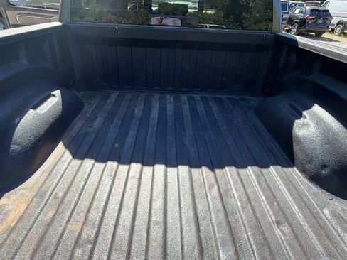 Used 2019 RAM 1500 Laramie AWD/4WD image 13
