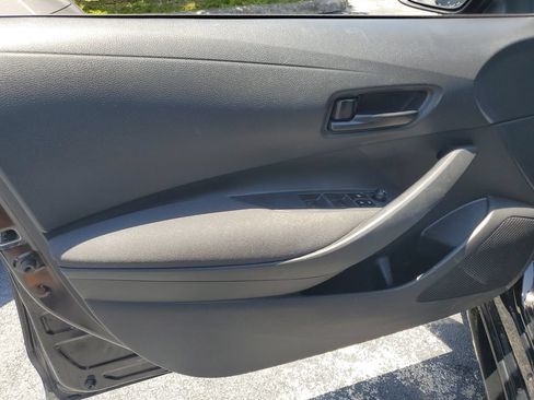 Used 2023 Toyota Corolla LE FWD image 17