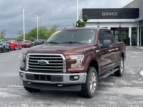 Used 2017 Ford F150 XLT w/ Equipment Group 302A Luxury image 3