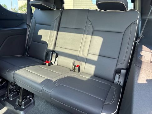 New 2026 GMC Yukon Elevation w/ Elevation Premium Package AWD/4WD image 13