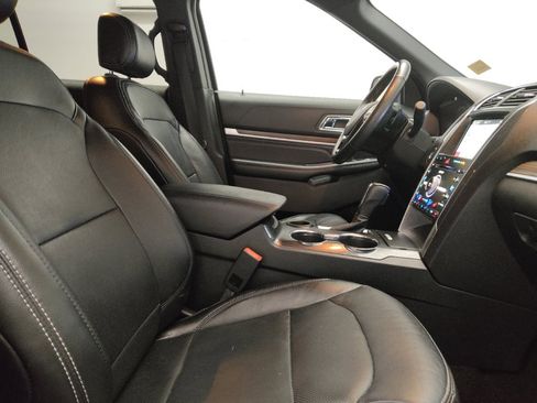 Used 2017 Ford Explorer Limited FWD image 21