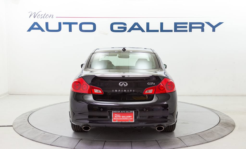 Used 2013 INFINITI G37 x Sedan w/ Premium Pkg AWD/4WD image 4