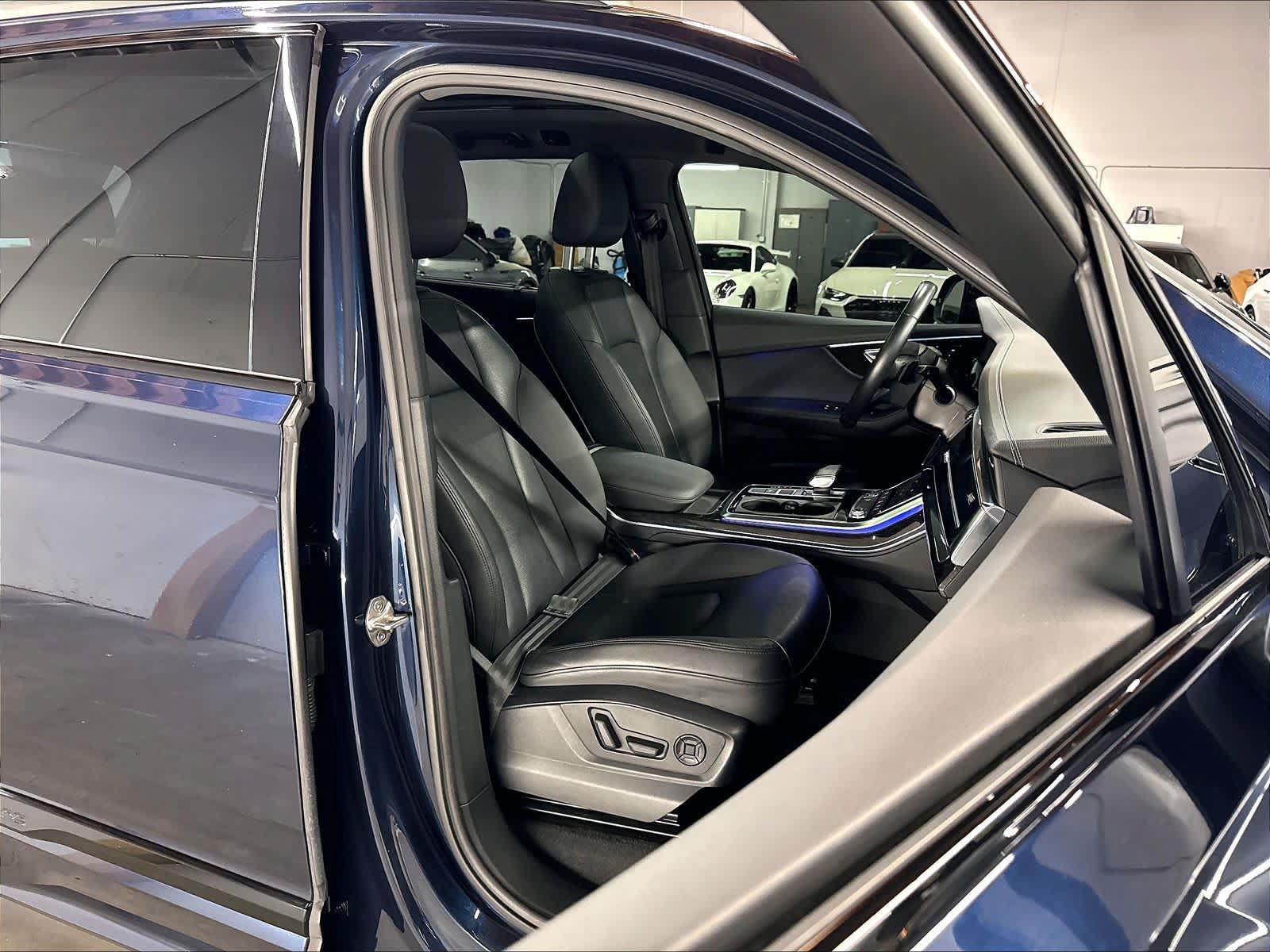 Used 2023 Audi Q7 2.0T Premium Plus w/ Premium Plus Package AWD/4WD image 10