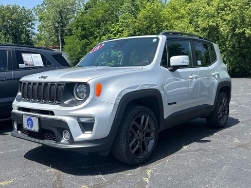 Used 2019 Jeep Renegade Limited w/ Quick Order Package 22P AWD/4WD image 1