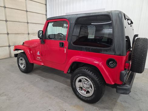 Used 2003 Jeep Wrangler X image 8