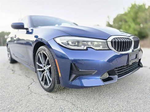 Used 2019 BMW 330i xDrive Sedan w/ Convenience Package image 14