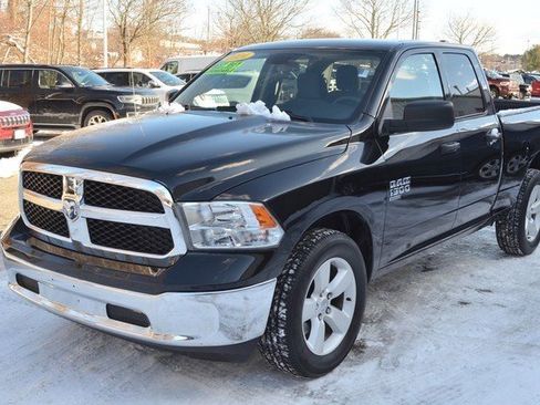 Used 2024 RAM 1500 Classic SLT image 4