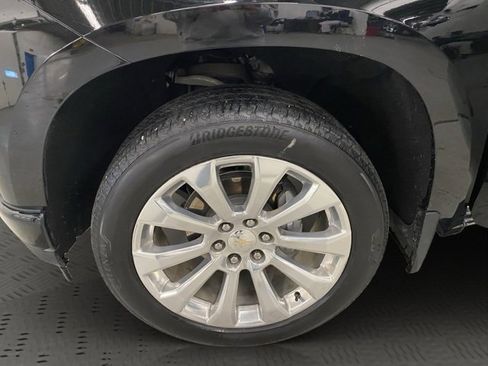 Used 2019 Chevrolet Silverado 1500 High Country image 28