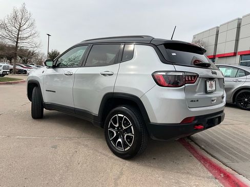 Used 2025 Jeep Compass Trailhawk w/ Trailer Tow Group image 8