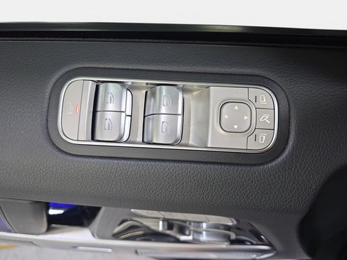 Used 2022 Mercedes-Benz G 550 image 27