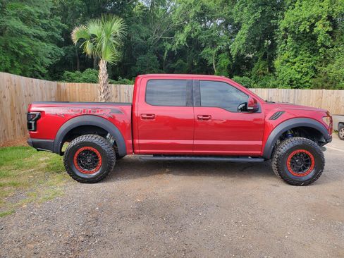 Used 2018 Ford F150 Raptor w/ Equipment Group 802A Luxury AWD/4WD image 16