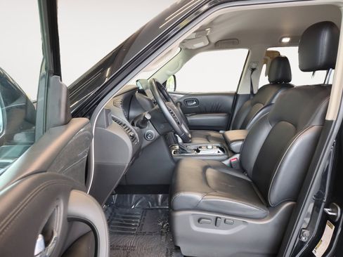 Used 2024 Nissan Armada SV RWD image 24