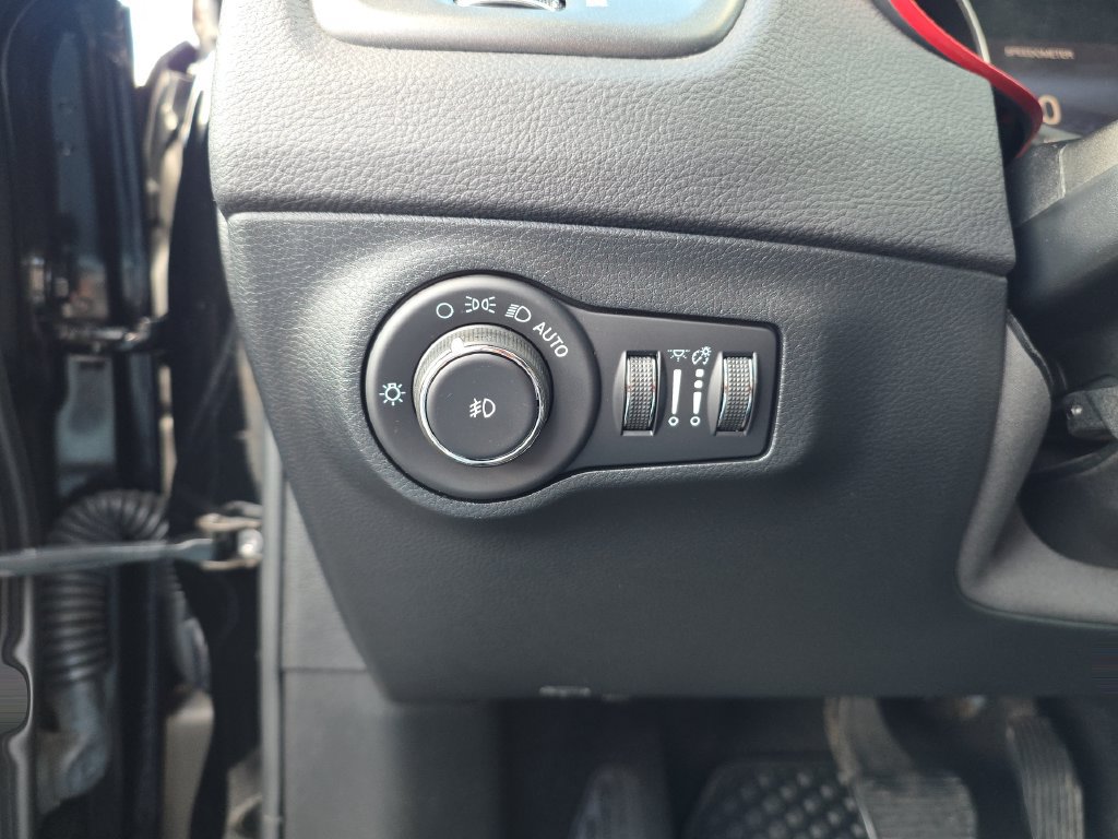Used 2021 Jeep Compass Trailhawk AWD/4WD image 21