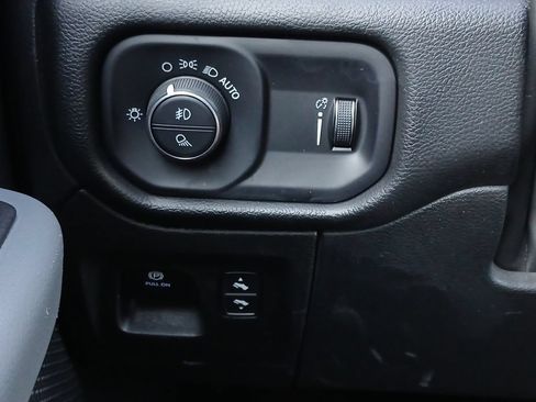 Used 2022 RAM 1500 Lone Star AWD/4WD image 12