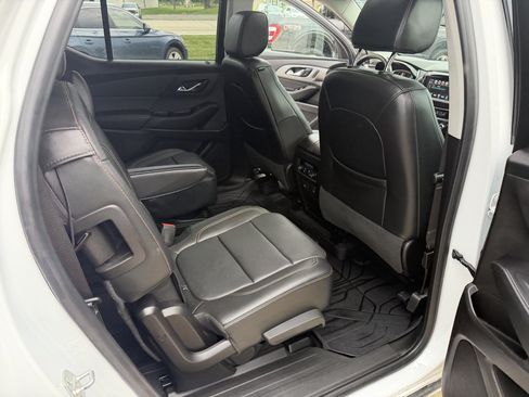 Used 2019 Chevrolet Traverse Premier w/ LPO, Floor Liner Package AWD/4WD image 17