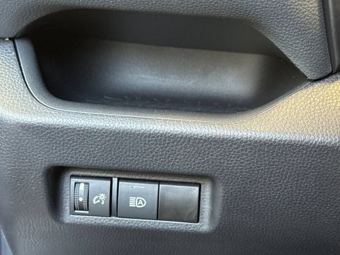 Certified 2023 Toyota RAV4 LE FWD image 33