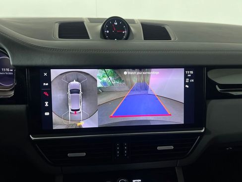 Certified 2023 Porsche Cayenne AWD/4WD image 35