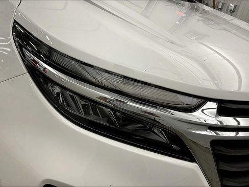 Used 2022 Chevrolet Equinox LS image 32