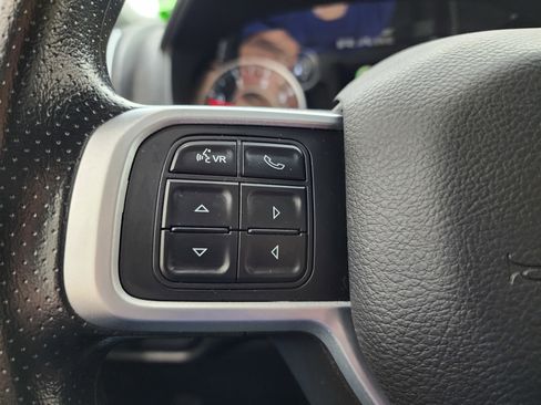 Used 2022 RAM 2500 Big Horn w/ Cold Weather Group image 17