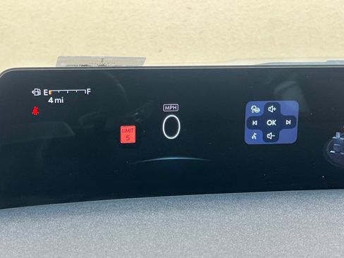 Certified 2025 Lincoln Navigator L Reserve image 26