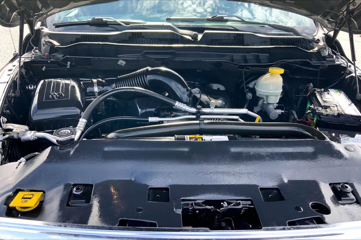 Used 2017 RAM 1500 SLT RWD image 31