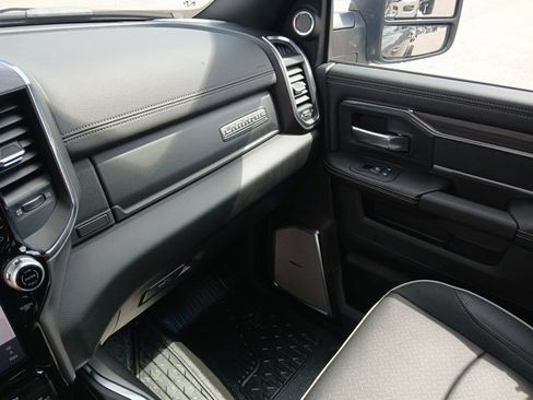 New 2026 RAM 4500 Laramie w/ Laramie Trim Package image 33