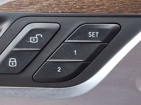 Used 2023 BMW X3 xDrive30i w/ Premium Package image 26