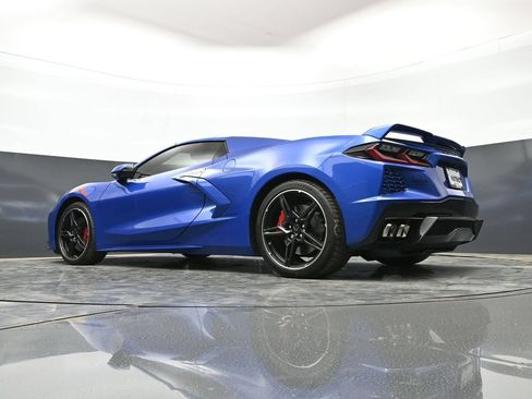 Used 2022 Chevrolet Corvette Stingray Premium Conv w/ Z51 Performance Package RWD image 42