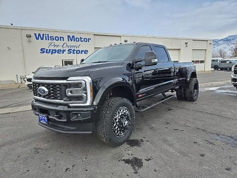 Used 2026 Ford F450 Platinum w/ FX4 Off-Road Package image 1
