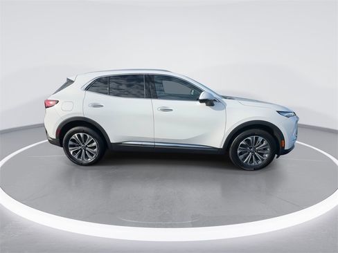 Used 2025 Buick Envision Preferred image 9
