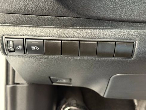 Used 2024 Toyota Corolla LE image 29