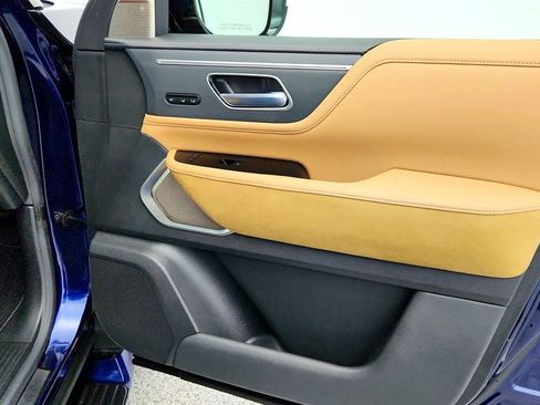 Used 2025 INFINITI QX80 Sensory image 28