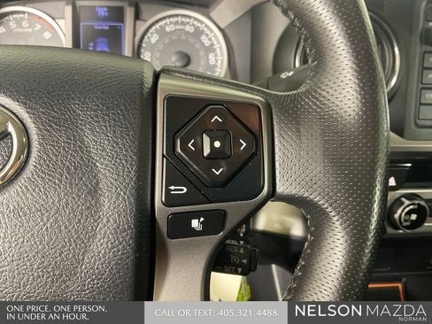 Used 2017 Toyota Tacoma SR5 w/ Tow Package RWD image 48