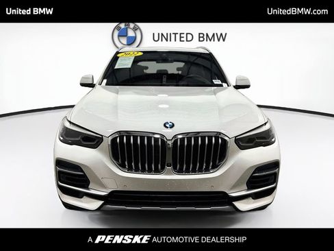 Used 2022 BMW X5 xDrive40i w/ Premium Package AWD/4WD image 2