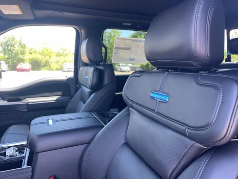 New 2026 Ford F350 Platinum w/ Tremor Off-Road Package AWD/4WD image 9
