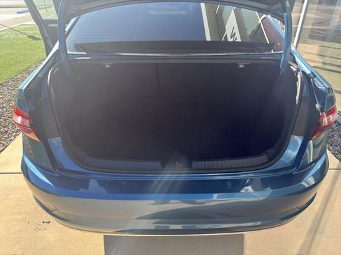 Used 2019 Volkswagen Jetta S image 14