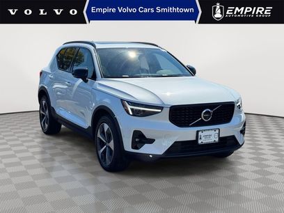 Used 2023 Volvo XC40 B5 Ultimate w/ Climate Package