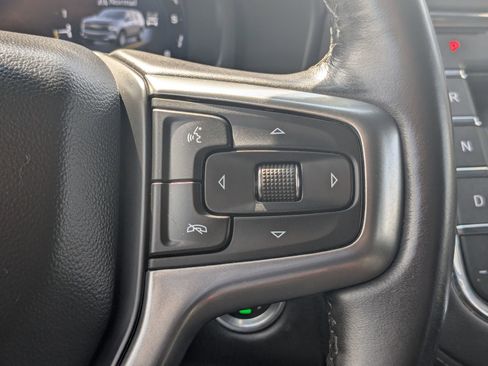 Used 2022 Chevrolet Suburban Z71 image 23