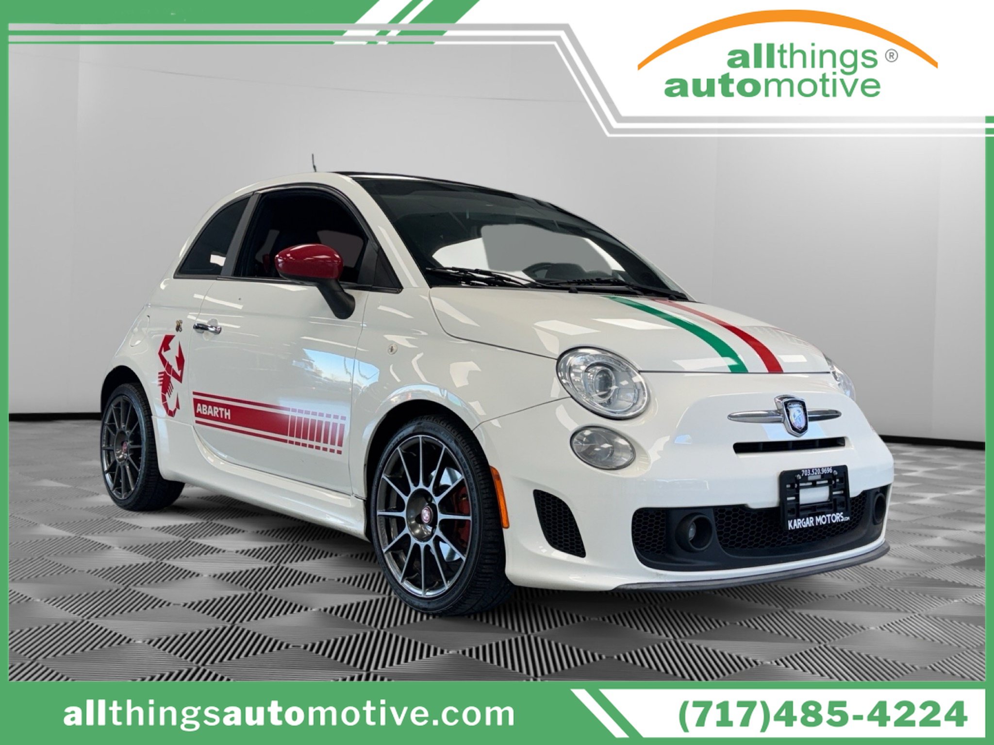 Used 2013 FIAT 500 Abarth w/ Beats Audio Pkg FWD image 1