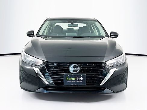 Used 2024 Nissan Sentra SV FWD image 2