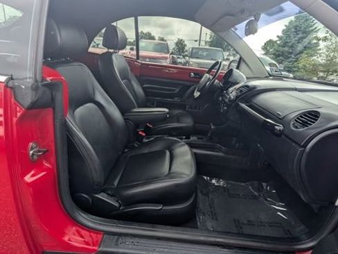 Used 2008 Volkswagen Beetle SE image 15