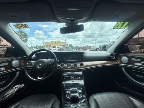 Used 2018 Mercedes-Benz E 300 image 24