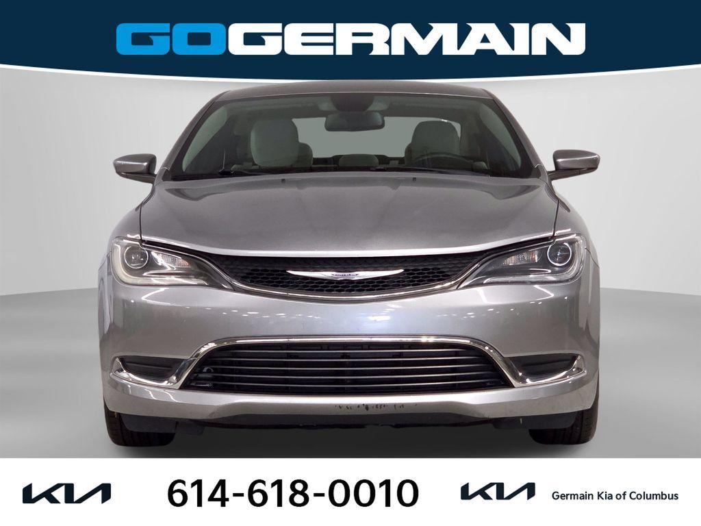 Used 2015 Chrysler 200 Limited FWD image 2