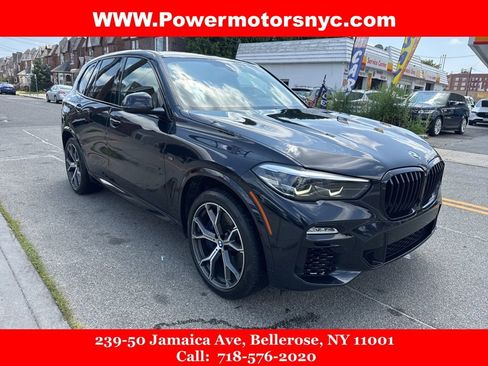 Used 2020 BMW X5 M50i w/ Premium Package image 7