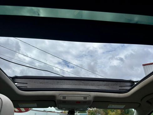 Used 2017 Volkswagen Golf Alltrack SEL image 27