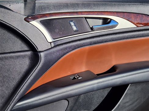 Used 2017 Lincoln MKZ Reserve w/ Climate Package image 12